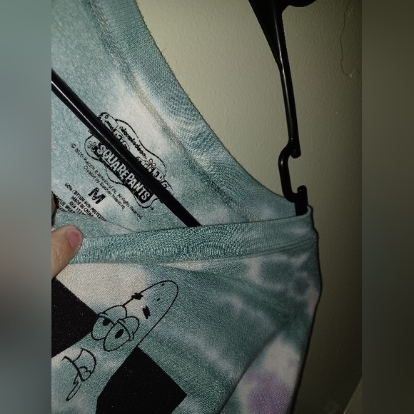 Spongebob Sweatshirt - Picture 2 of 3